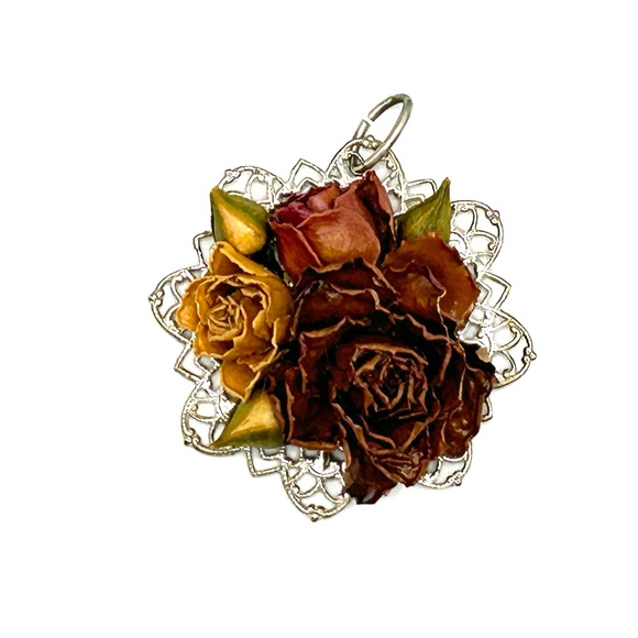 Real Roses Pendant - Picture 3 of 6